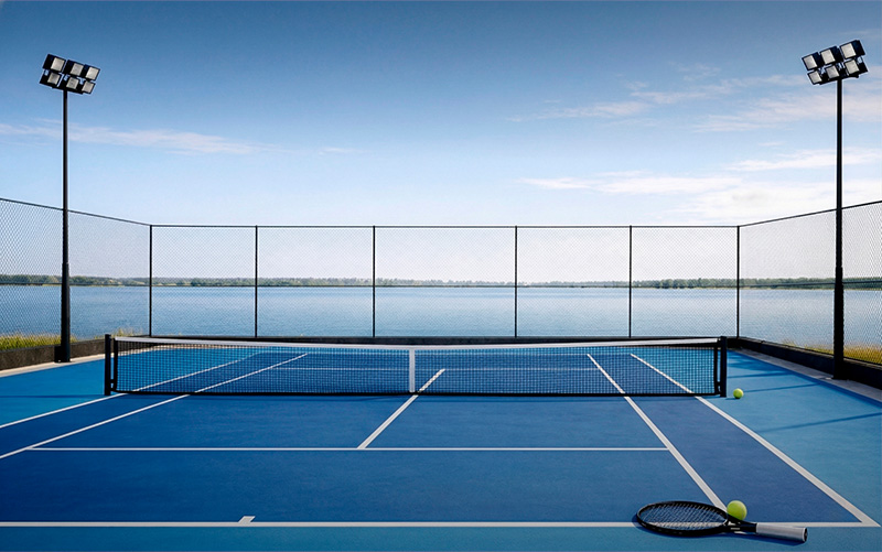 Canchas de tenis frente a la laguna